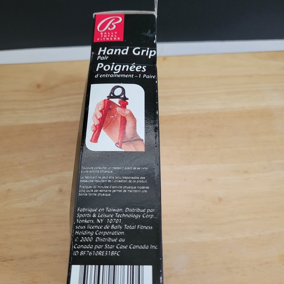 NIB Bally Hand Grip-Pair - Picture 4 of 6